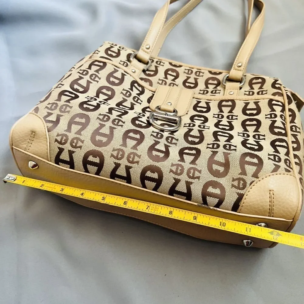 Vintage Etienne Aigner Logo Collection Tan Brown Handbag Shoulder Bag Purse